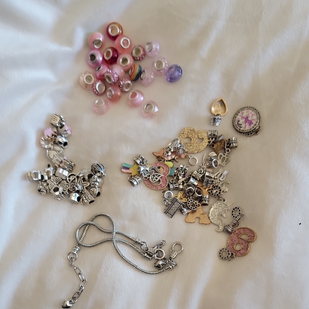 Bracelet Making Kit, Bracelet Pendant Large Beads Colored Beads with Charms Kit